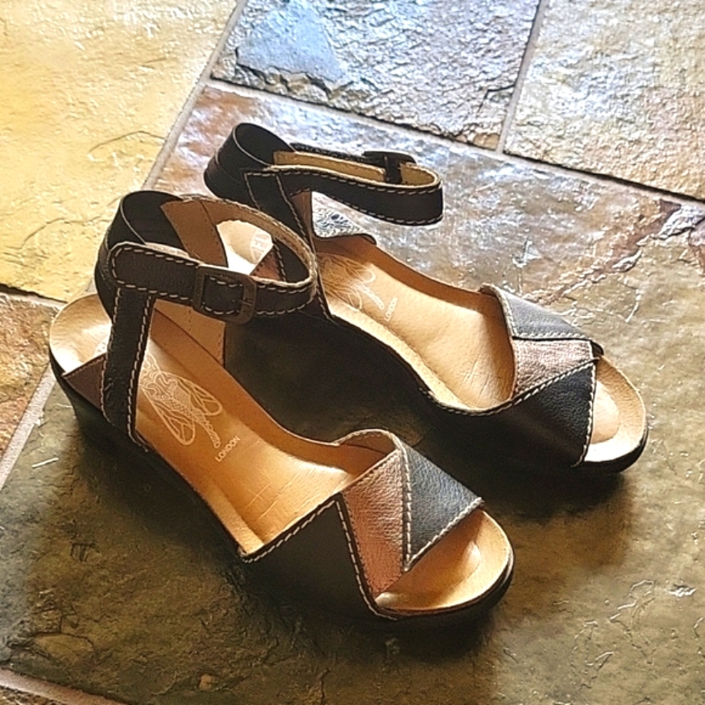 Fly London Black and Tan Sandals